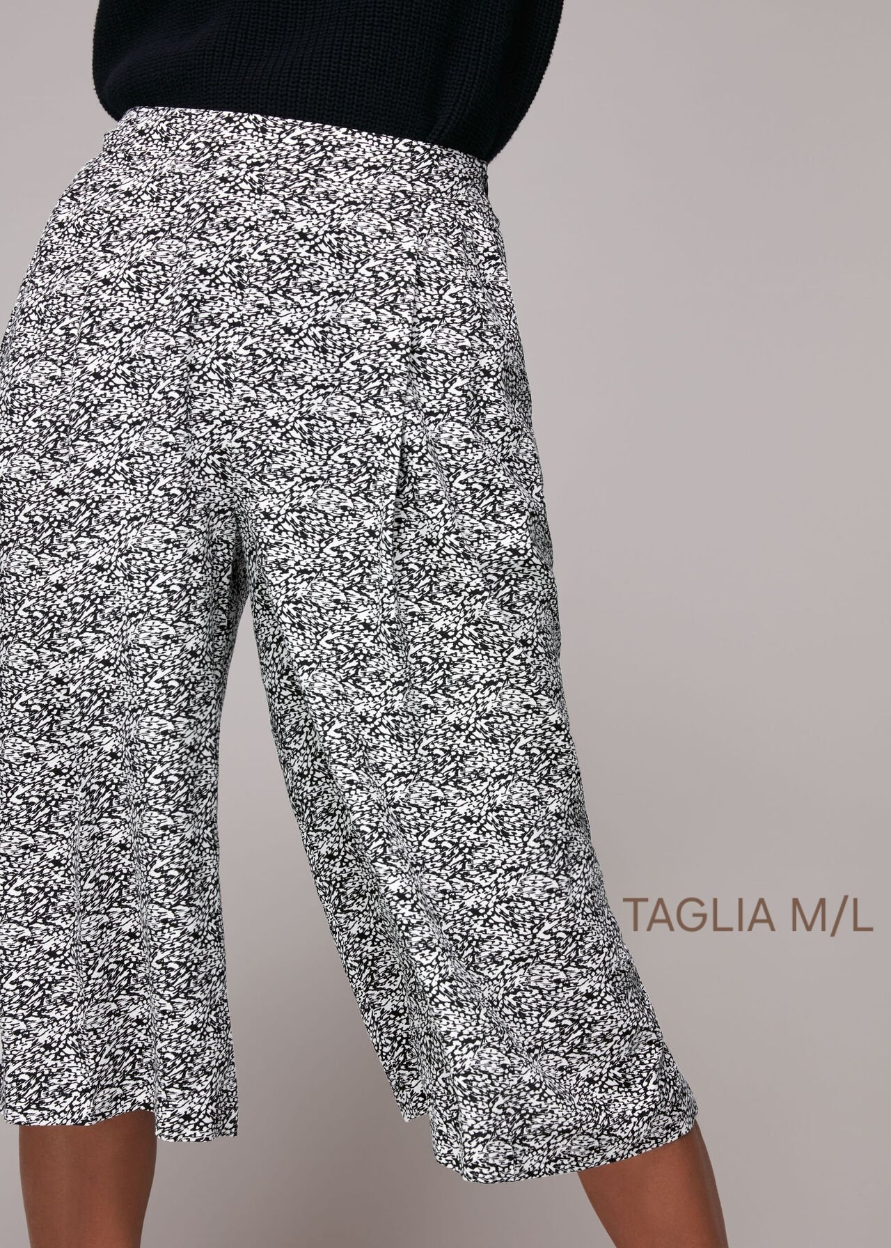 Trousers white & black